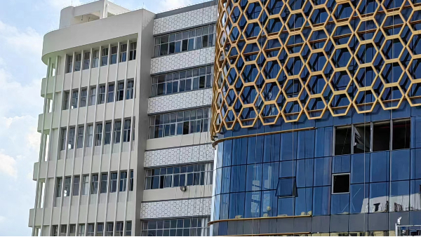 廣東優(yōu)巨外幕墻新建工程