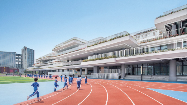 學(xué)校內(nèi)墻翻新用什么涂料更好